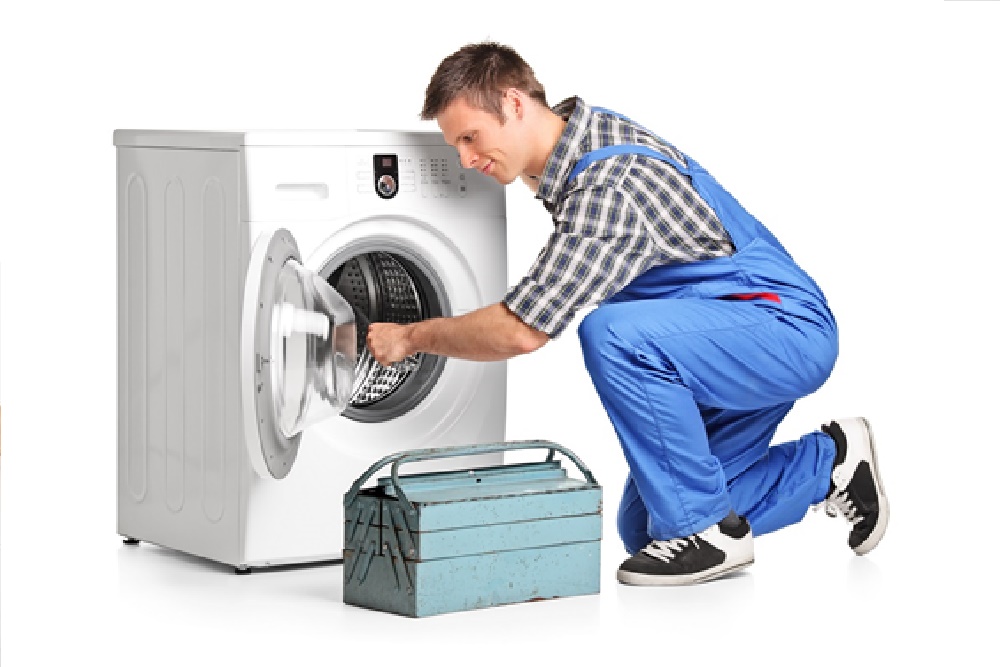técnico reparando lavadora en domicilio en Lima